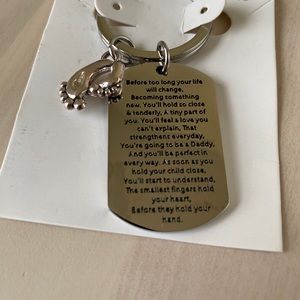 👣 DADDY TO BE KEYCHAIN 👣